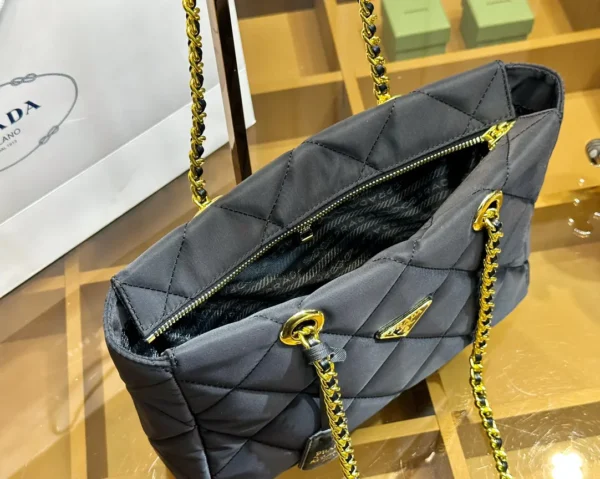 【PRADA】【大人気定番商品】プラダ 3点セット - 画像 (6)